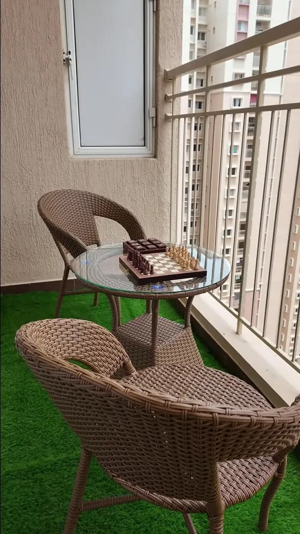 Private Balcony Retreat